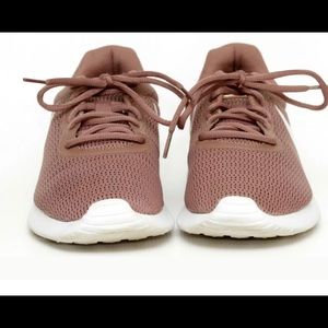 Nike Tanjun Women’s shoe